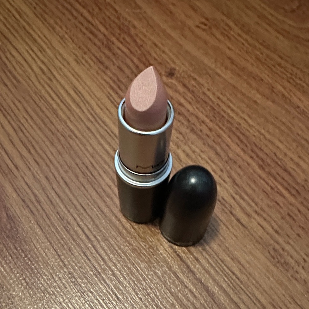 MAC Cosmetics SMILE Frosted Lipstick - LIMITED, DISCONTINUED, UNUSED!